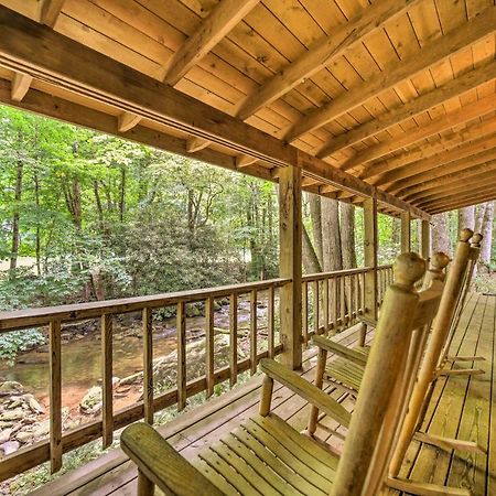 Scenic Creekside Cabin With Wraparound Porch! Villa Highlands Luaran gambar