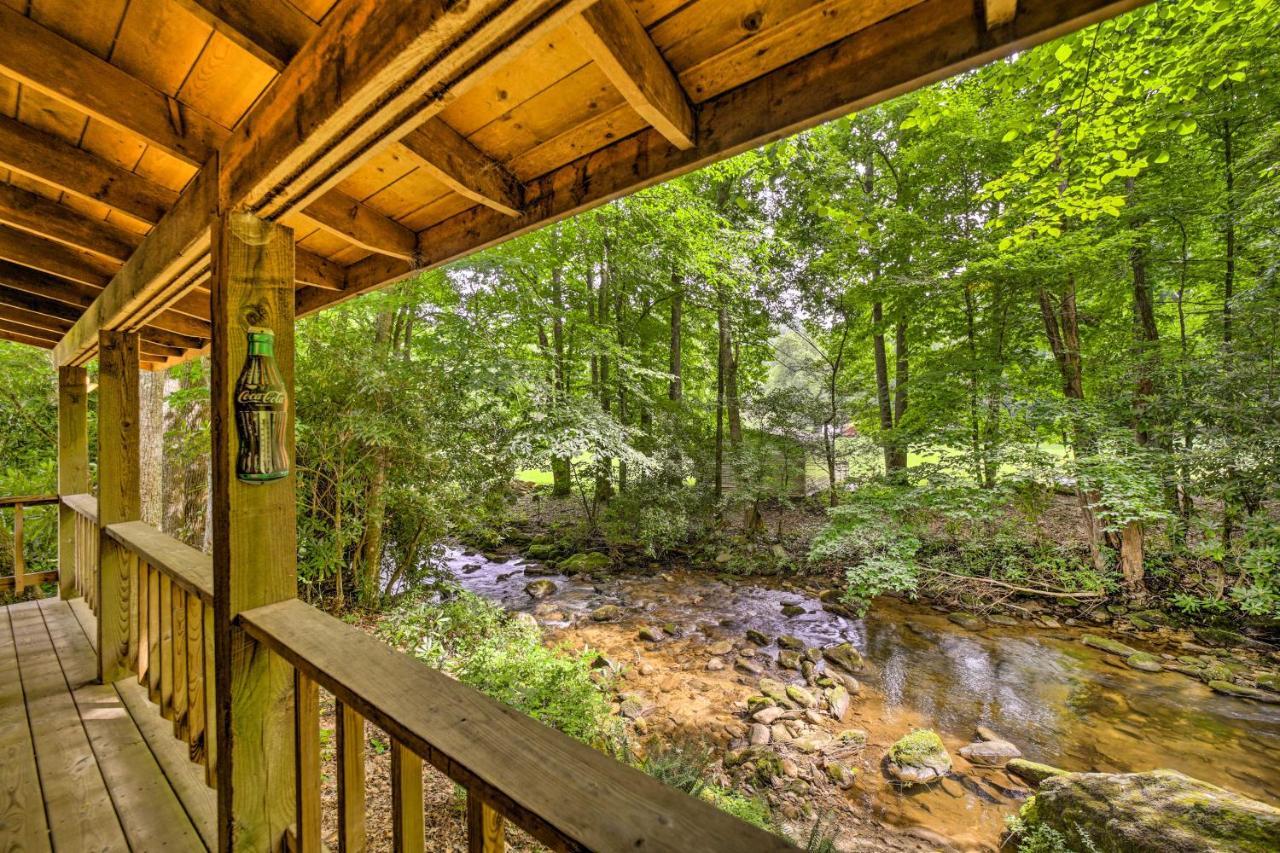 Scenic Creekside Cabin With Wraparound Porch! Villa Highlands Luaran gambar